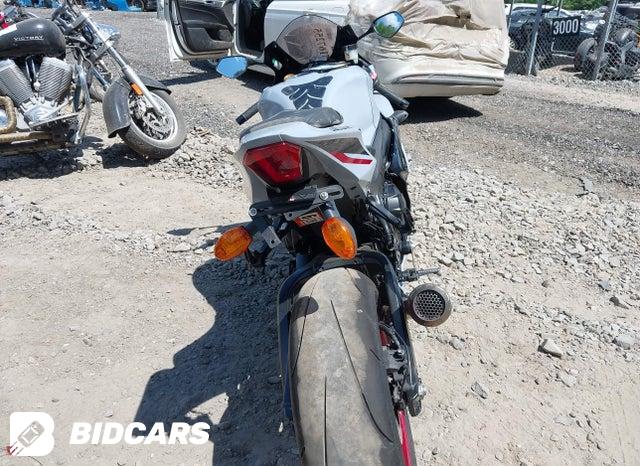 JS1DM11H6R7100179 2024 Suzuki GSX-R1000 photo no. 6