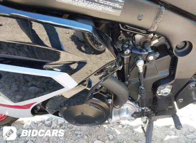 JS1DM11H6R7100179 2024 Suzuki GSX-R1000 photo no. 9