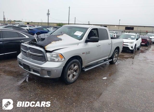 1C6RR6LT6FS761982 2015 RAM 1500 photo no. 2