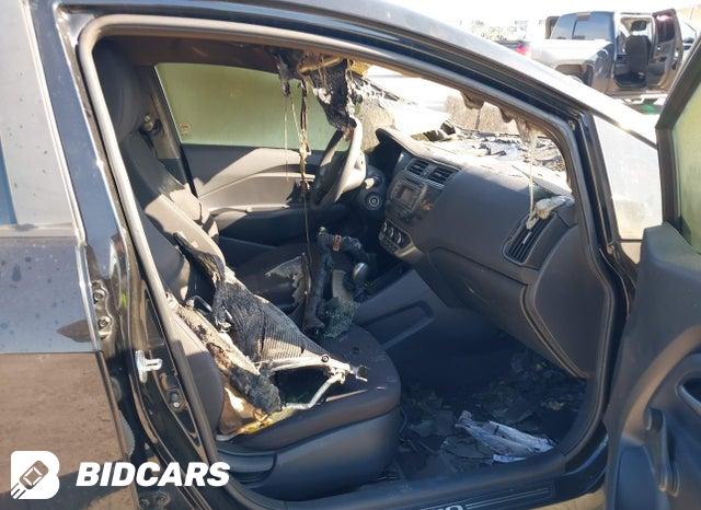 KNADM4A37H6035176 2017 KIA Rio photo no. 5