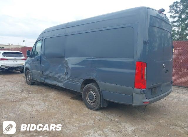 WD4PF1CD3KT012264 2019 Mercedes-Benz Sprinter 2500 photo no. 3