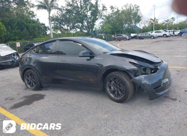 7SAYGDED1RF162285 2024 Tesla Model Y photo no. 1