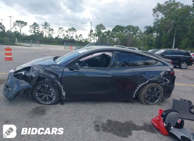 7SAYGDED1RF162285 2024 Tesla Model Y photo no. 13