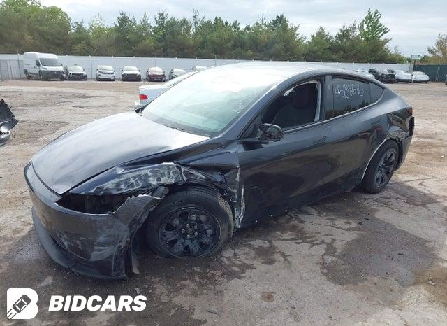 7SAYGDEE3TA640865 2026 Tesla Model Y photo no. 2