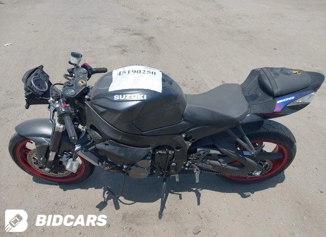 JS1GN7FAXT7101075 2026 Suzuki GSX-R600 photo no. 14