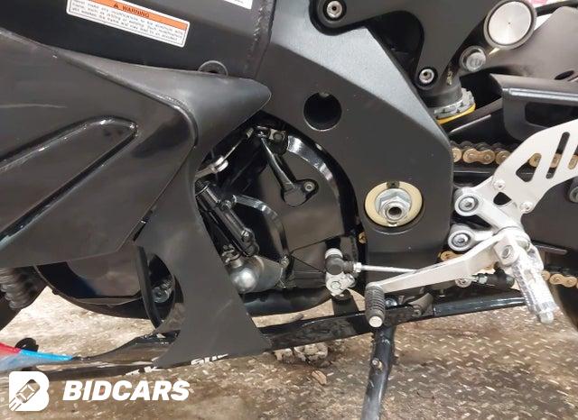 JS1GT76A362113012 2006 Suzuki GSX-R1000 photo no. 9