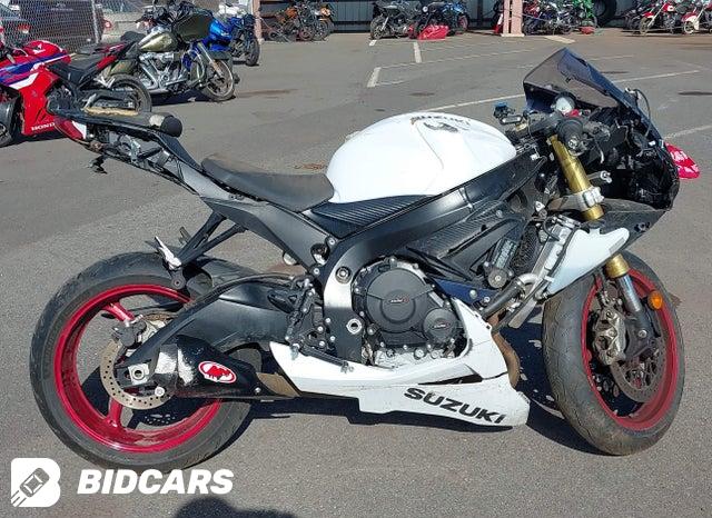 JS1GR7MA6S7100043 2025 Suzuki GSX-R750 photo no. 13