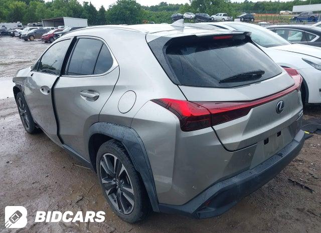 JTHY3JBH5K2017465 2019 Lexus UX 200 photo no. 3