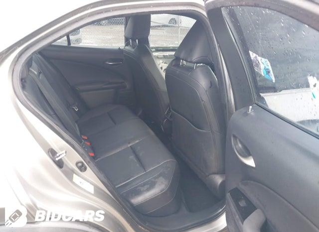 JTHY3JBH5K2017465 2019 Lexus UX 200 photo no. 8