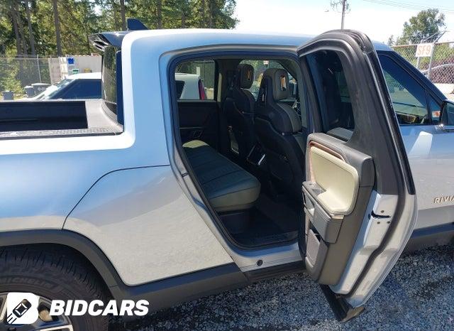 7FCTGAAA7PN019478 2023 Rivian R1T photo no. 8