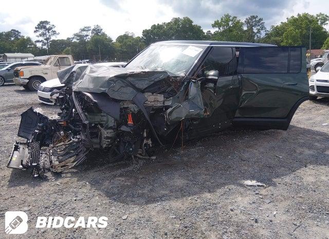 7PDSGABA6PN027516 2023 Rivian R1S photo no. 2