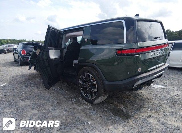 7PDSGABA6PN027516 2023 Rivian R1S photo no. 3
