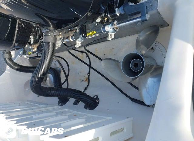 IBW30246J495 1995 Intrepid BOAT photo no. 11