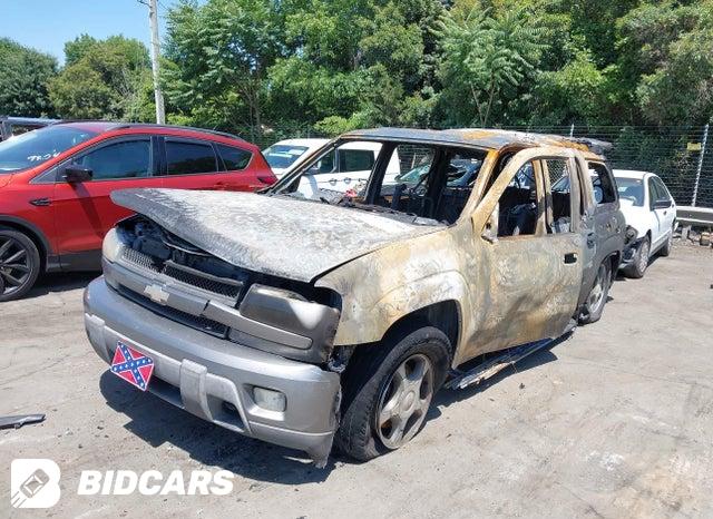 1GNET16SX56166291 2005 Chevrolet Trailblazer Ext photo no. 2
