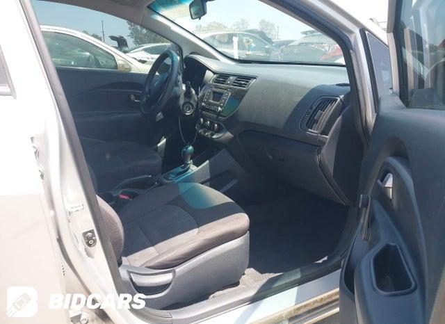KNADM4A39H6025913 2017 KIA Rio photo no. 5