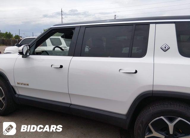 7PDSGABA6PN004916 2023 Rivian R1S photo no. 14