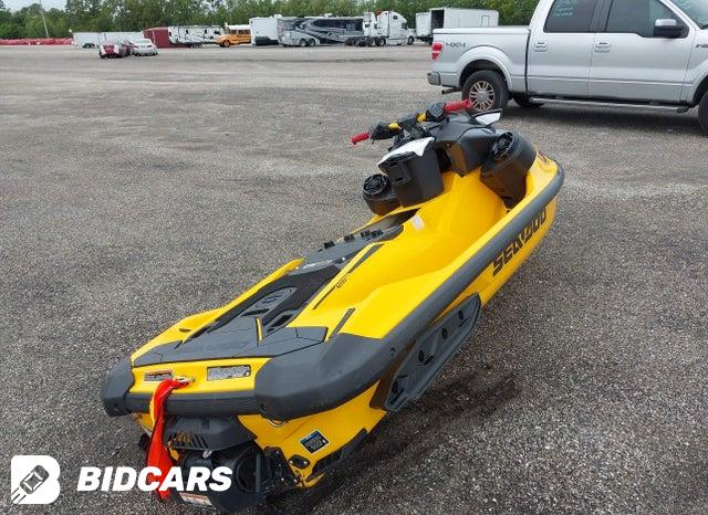YDVA9822F222 2022 Sea-Doo RXP-300 photo no. 4