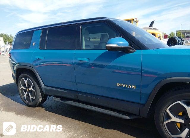7PDSGABA3PN014299 2023 Rivian R1S photo no. 13