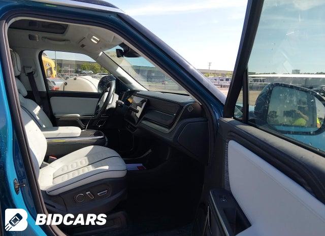 7PDSGABA3PN014299 2023 Rivian R1S photo no. 5