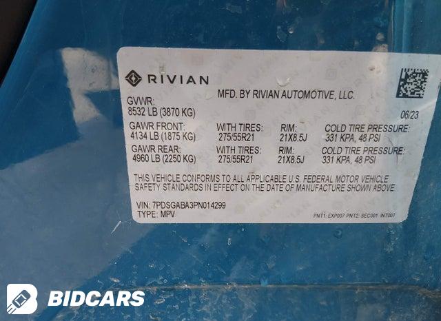 7PDSGABA3PN014299 2023 Rivian R1S photo no. 9