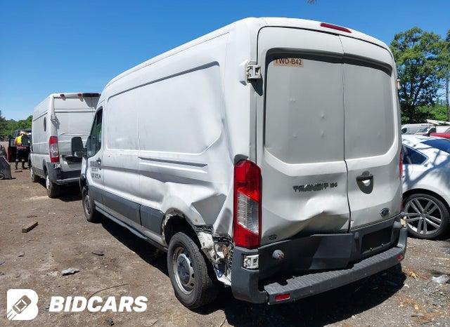 1FTYE2CM1HKA88863 2017 Ford Transit-150 photo no. 3
