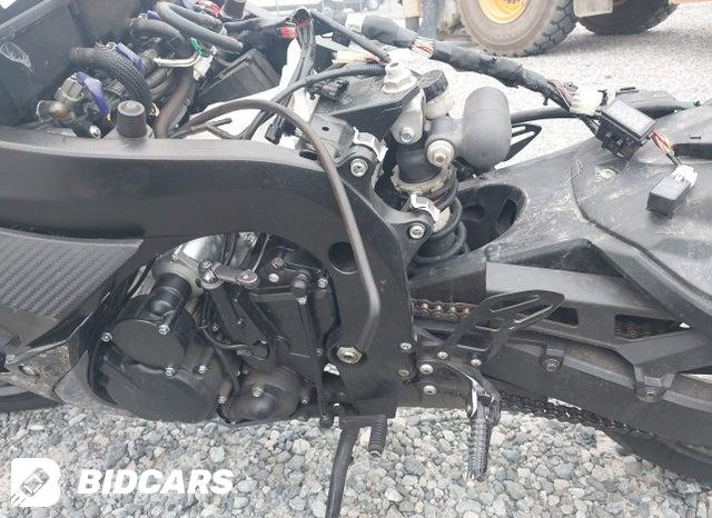 JS1GN7FA0S7100919 2025 Suzuki GSX-R600 photo no. 9