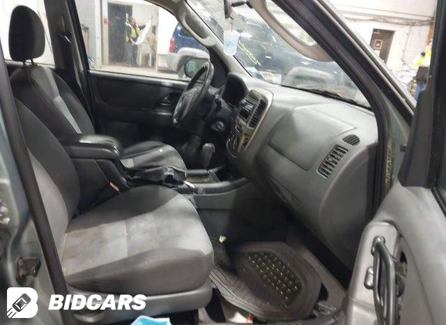 1FMYU92Z95KA55660 2005 Ford Escape photo no. 5