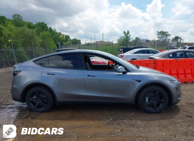 2026 Tesla MODEL Y — VIN 7SAYGDEE4TF637752, şəkil 12