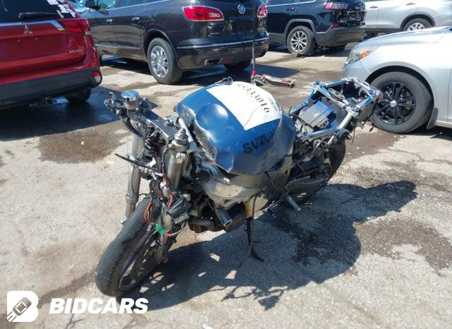 JS1GN78A6W2101413 1998 Suzuki GSX-R600 photo no. 2