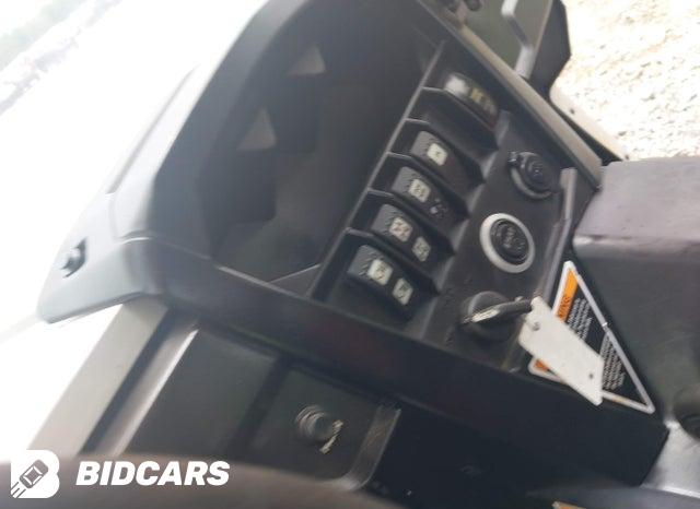 3JBKGAN26HJ001283 2017 Can-Am Commander photo no. 11