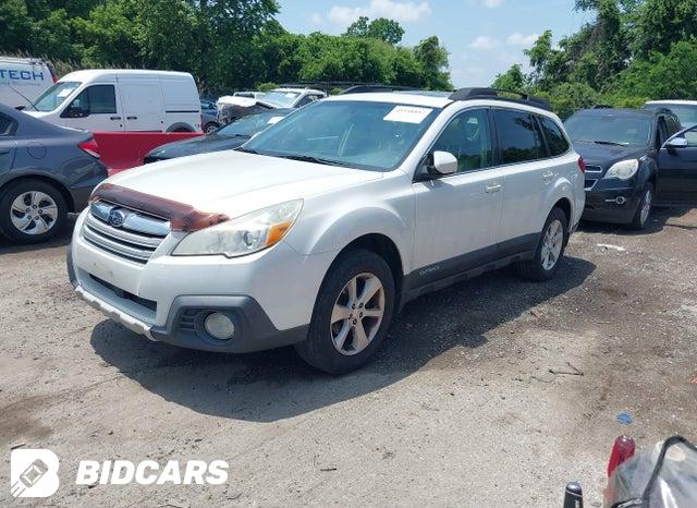 4S4BRCPC1D3204645 2013 Subaru Outback photo no. 2