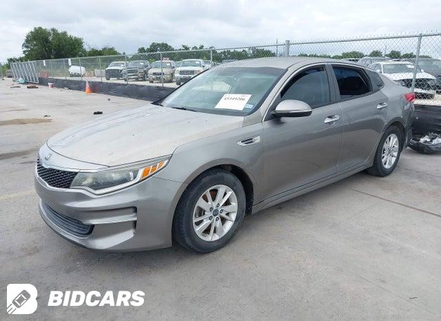 5XXGT4L39GG033929 2016 KIA Optima photo no. 2