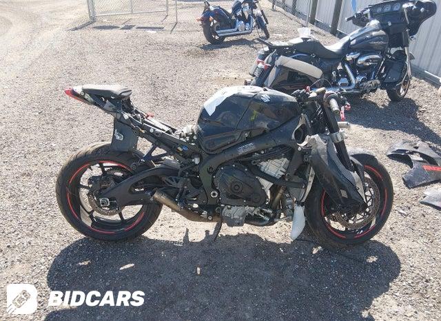 JS1DM11F3K7100015 2019 Suzuki GSX-R1000 photo no. 13