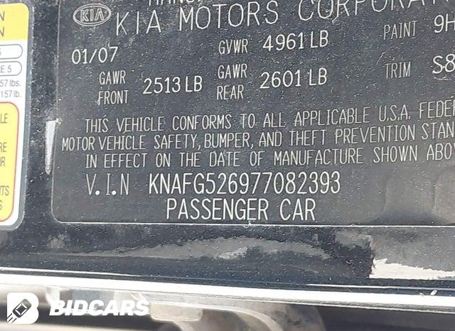 KNAFG526977082393 2007 KIA Rondo photo no. 9