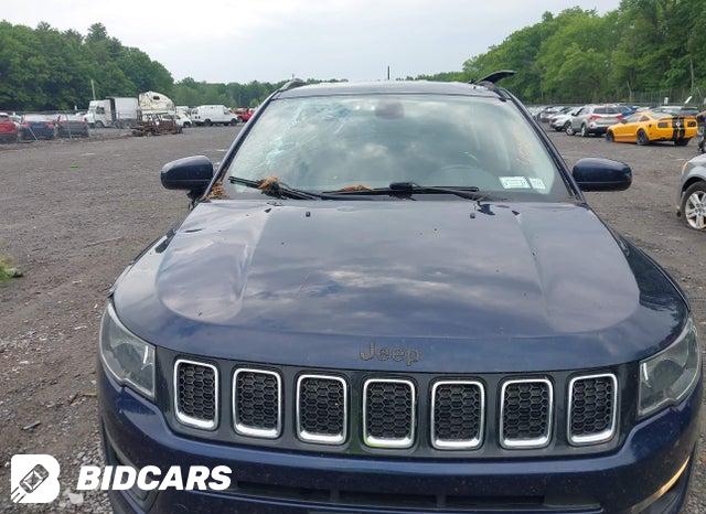 3C4NJDBB3JT100106 2018 Jeep Compass photo no. 17