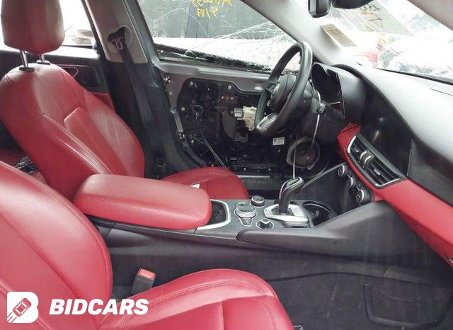 ZARFAMAN8L7634070 2020 Alfa Romeo Giulia photo no. 5
