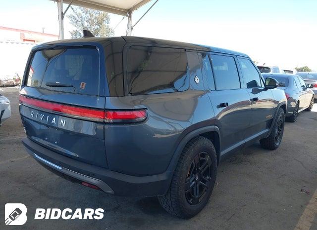 7PDSGABA6PN013227 2023 Rivian R1S photo no. 4