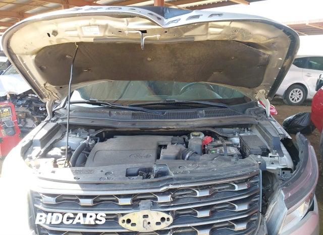 1FM5K7D87HGD41824 2017 Ford Explorer photo no. 10