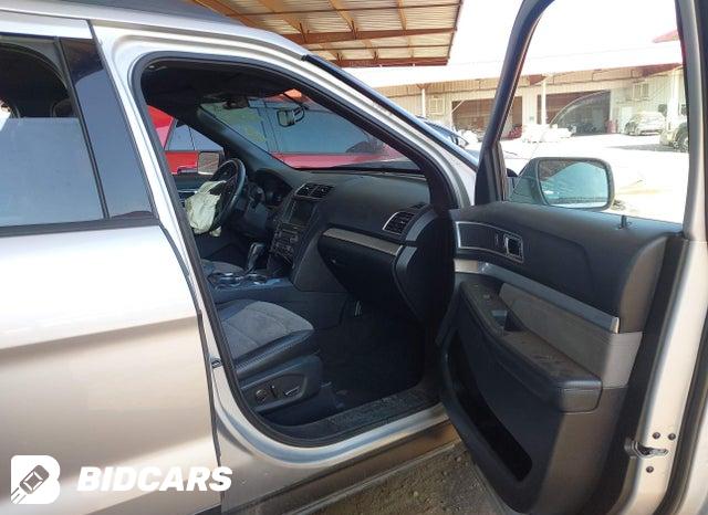 1FM5K7D87HGD41824 2017 Ford Explorer photo no. 5