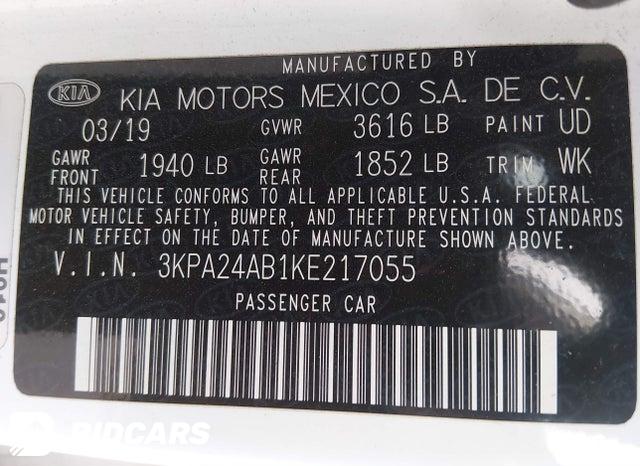3KPA24AB1KE217055 2019 KIA Rio photo no. 9