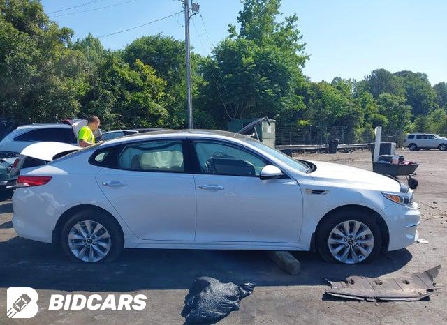5XXGU4L39GG063848 2016 KIA Optima photo no. 13