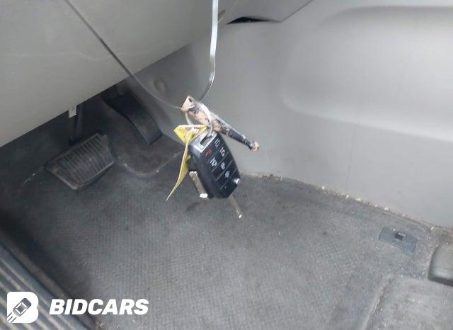 KNDMB5C11H6219880 2017 KIA Sedona photo no. 11