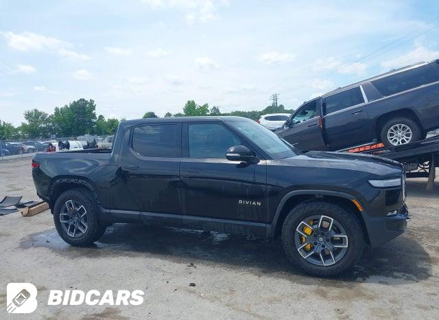 7FCTGAAL8NN004602 2022 Rivian R1T photo no. 14