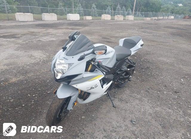 JS1GR7MA4N7101194 2022 Suzuki GSX-R750 photo no. 2