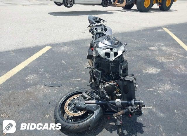 JS1GR7KA772102374 2007 Suzuki GSX-R750 photo no. 5