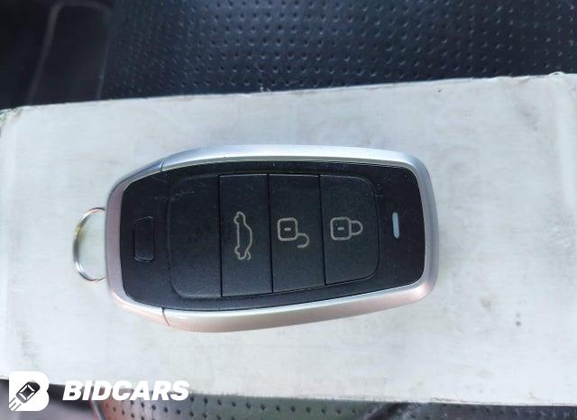 2017 Land Rover Discovery — VIN SALRHBBV3HA045582, şəkil 11