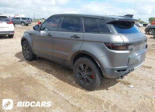 SALVP2BG1HH195877 2017 Land Rover Range Rover photo no. 3