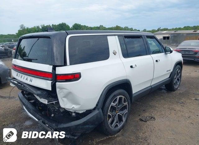7PDSGBBA6SN047196 2025 Rivian R1S photo no. 4