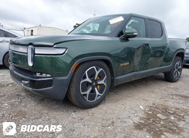 7FCTGAAA8PN020784 2023 Rivian R1T photo no. 2