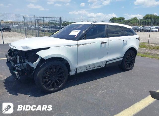 SALYB2RX7JA773769 2018 Land Rover Range Rover photo no. 2